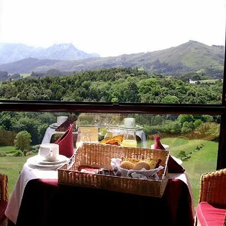 Hotel Foronda 2*